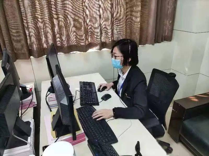 百色上海24小时套医保卡(上海24小时套医保卡的银行)